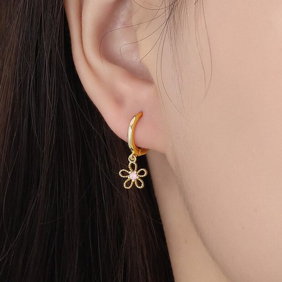 Jewelry - NEW Silver Gold Simple Sweet Flower Hoop Earring